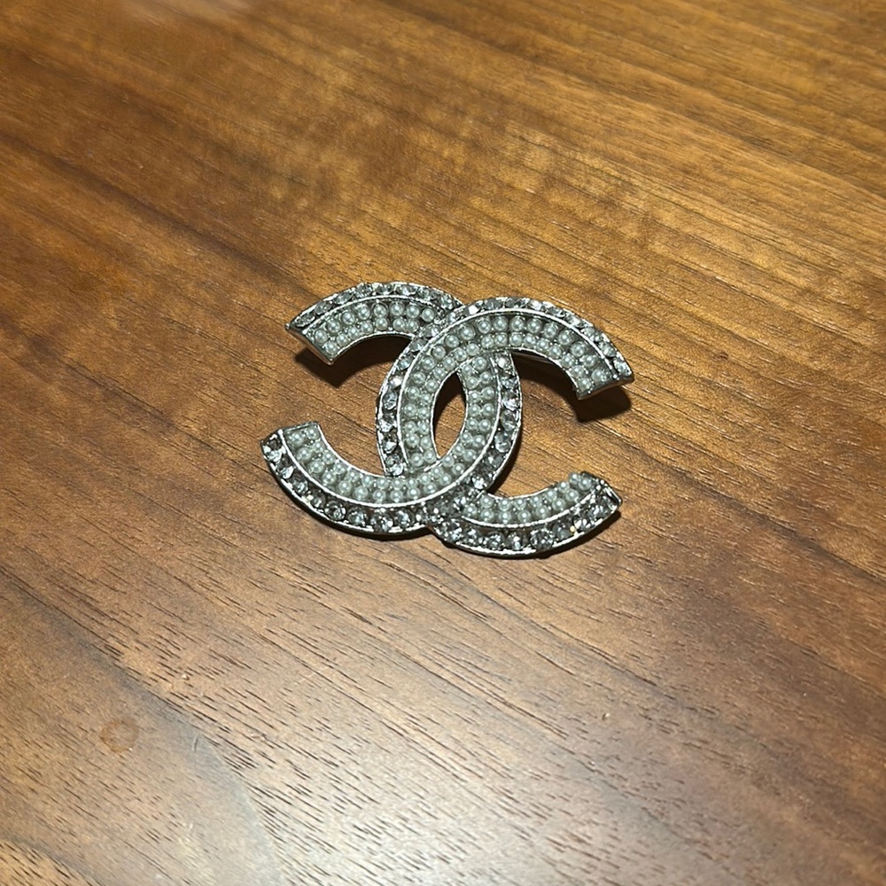 Chanel style brooch pin